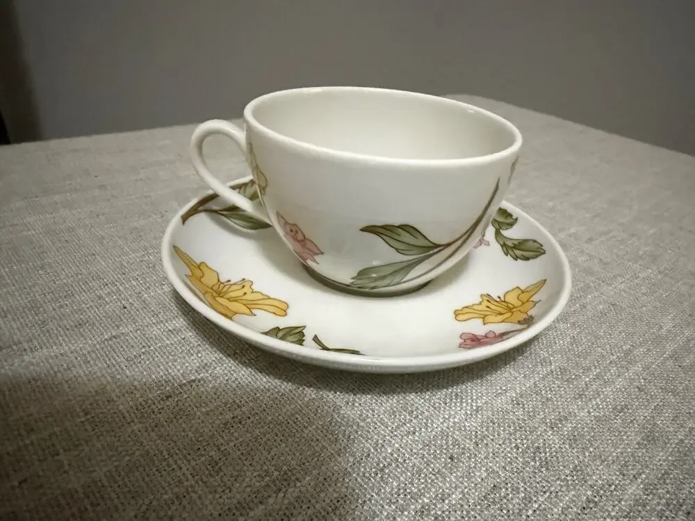 🌸 Vintage Les Volutes Pillivuyt France Cup & Saucer – Floral Yellow/Pink China